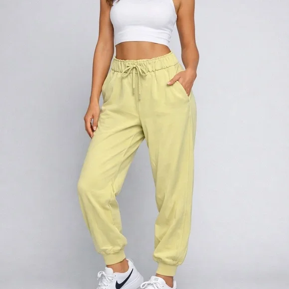 Lululemon Stretch High-Rise Jogger in Finch Yellow Small size - Picture 1 of 4